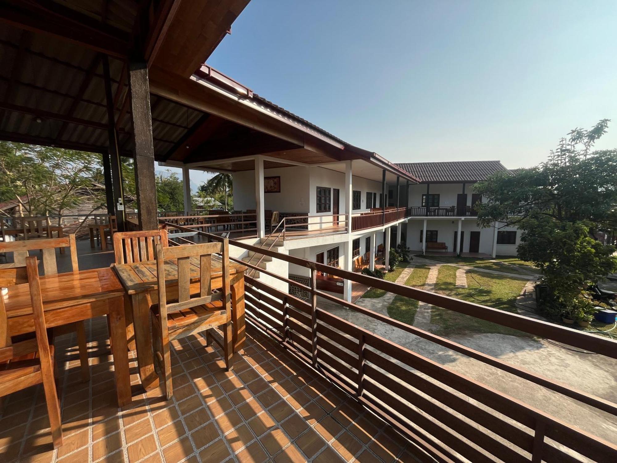 Sanhak Guesthouse 1 Ban Nahin-Nai Esterno foto